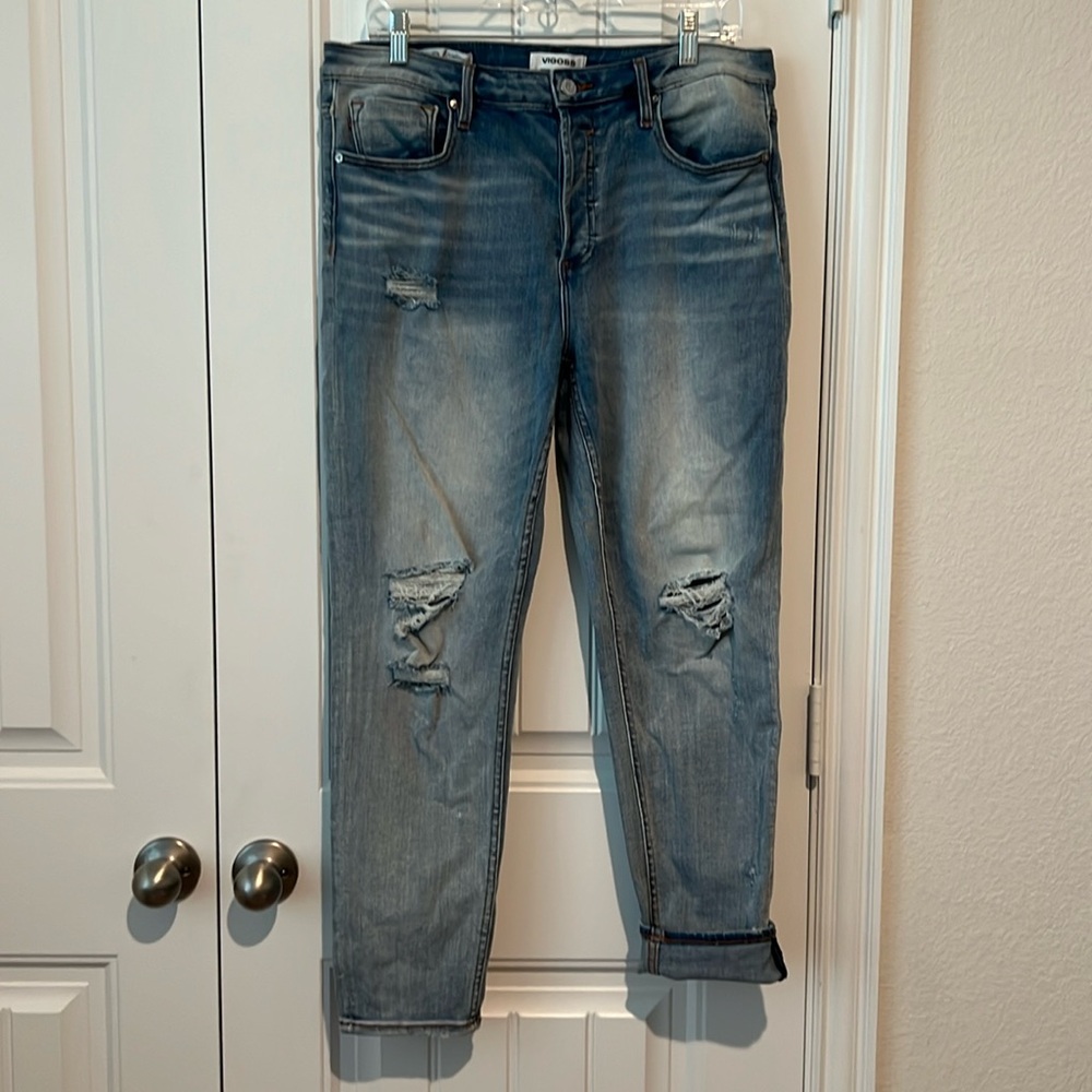 Vigoss Slim Straight Distressed Jeans
